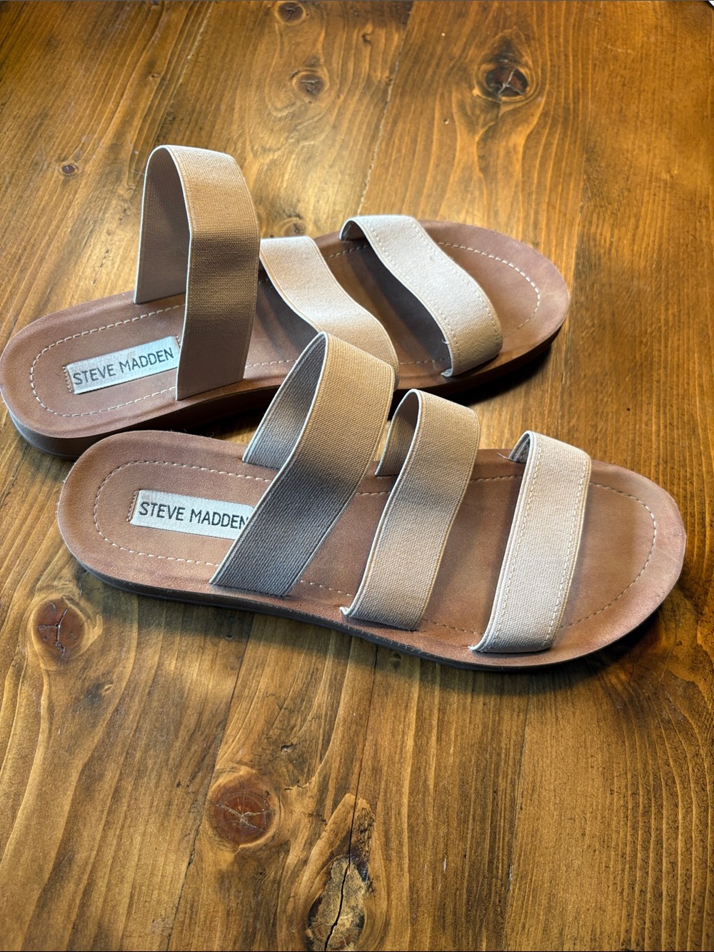 Steve Madden Neutral Multi-Strap Slide Sandals in Beige/Tan